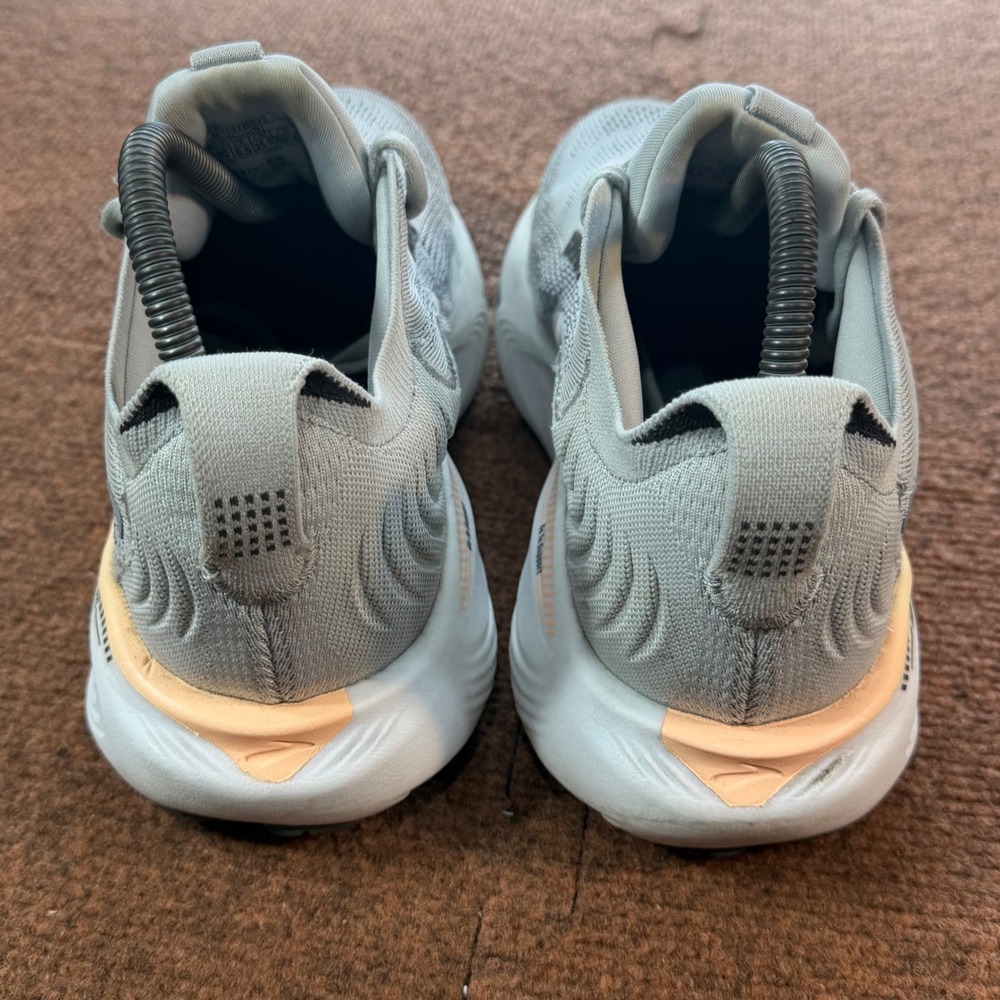 A+ Brooks Adrenaline GTS 25 Womens Running Shoes Grey Peach Size 8.5 1204431B032 - Picture 4 of 11